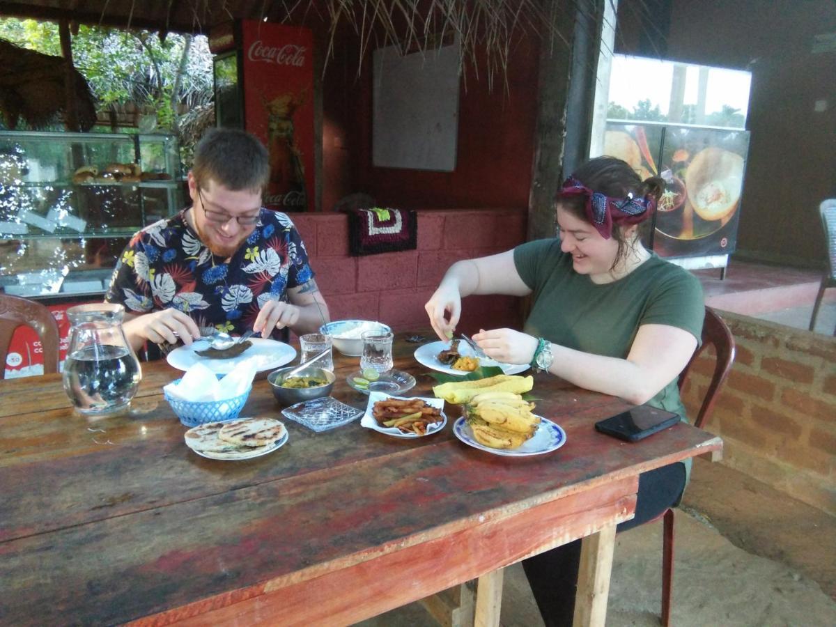Gimanhala Cottage & Cookary Class Anuradhapura Buitenkant foto
